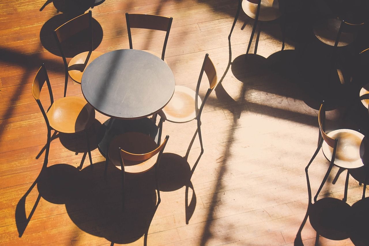 光影藝術(shù)：燈光設(shè)計(jì)在英國展臺(tái)搭建中的精彩表現(xiàn)