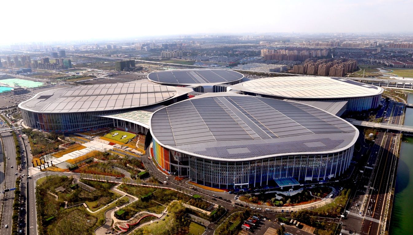 進(jìn)博會(huì)展臺(tái)設(shè)計(jì)，科技與藝術(shù)的完美融合，打造品牌新高度