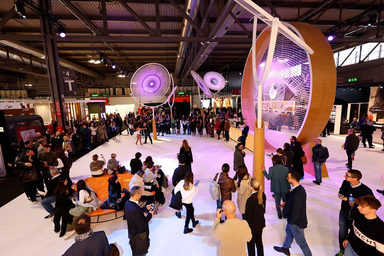 國(guó)外參展進(jìn)行展臺(tái)展覽搭建需要準(zhǔn)備的文件與資料