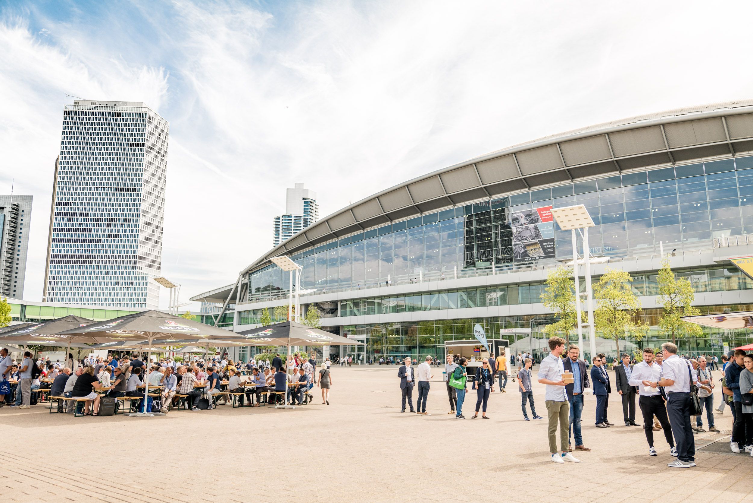 展臺設計搭建如何融入企業(yè)標識，打造品牌專屬展臺