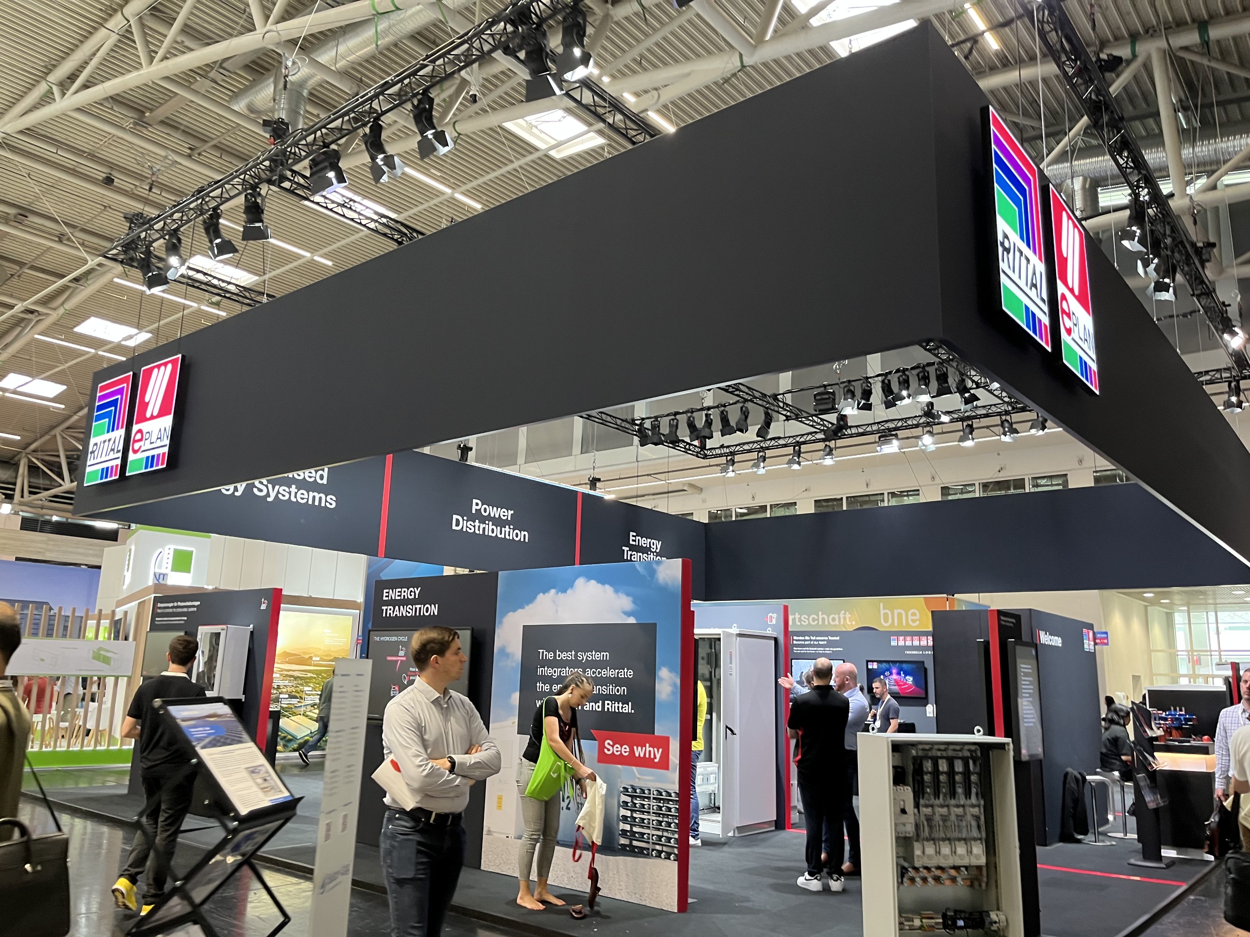 ?卡塔爾展廳設(shè)計理念